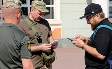 З 1 вересня працівники ТЦК повинні носити бодикамери та записувати всі дії на відео