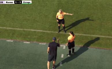 В Одессе футболистка получила желтую карточку за разговор на русском языке во время матча