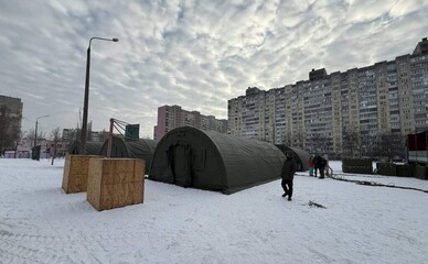 На Троещине готовятся копать ямы для уборных, если остановится канализация