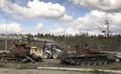 В Україні зруйнували понад 23 мільйони квадратних метрів доріг