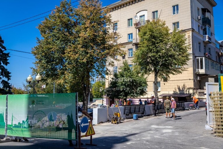 У Харкові майже завершили ремонт скверу Вічний вогонь на Університетській